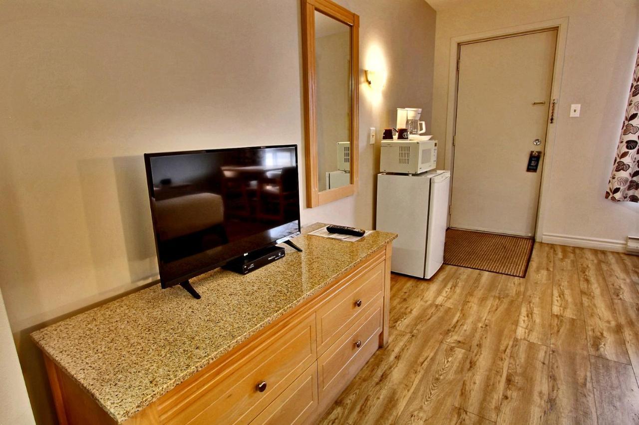 Hotel-Motel La Difference Sainte-Marie Екстер'єр фото