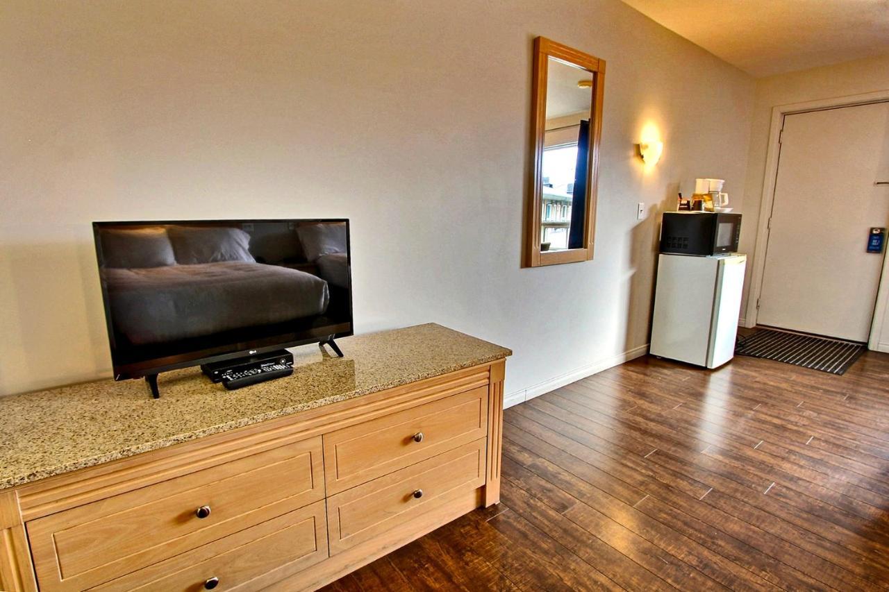 Hotel-Motel La Difference Sainte-Marie Екстер'єр фото