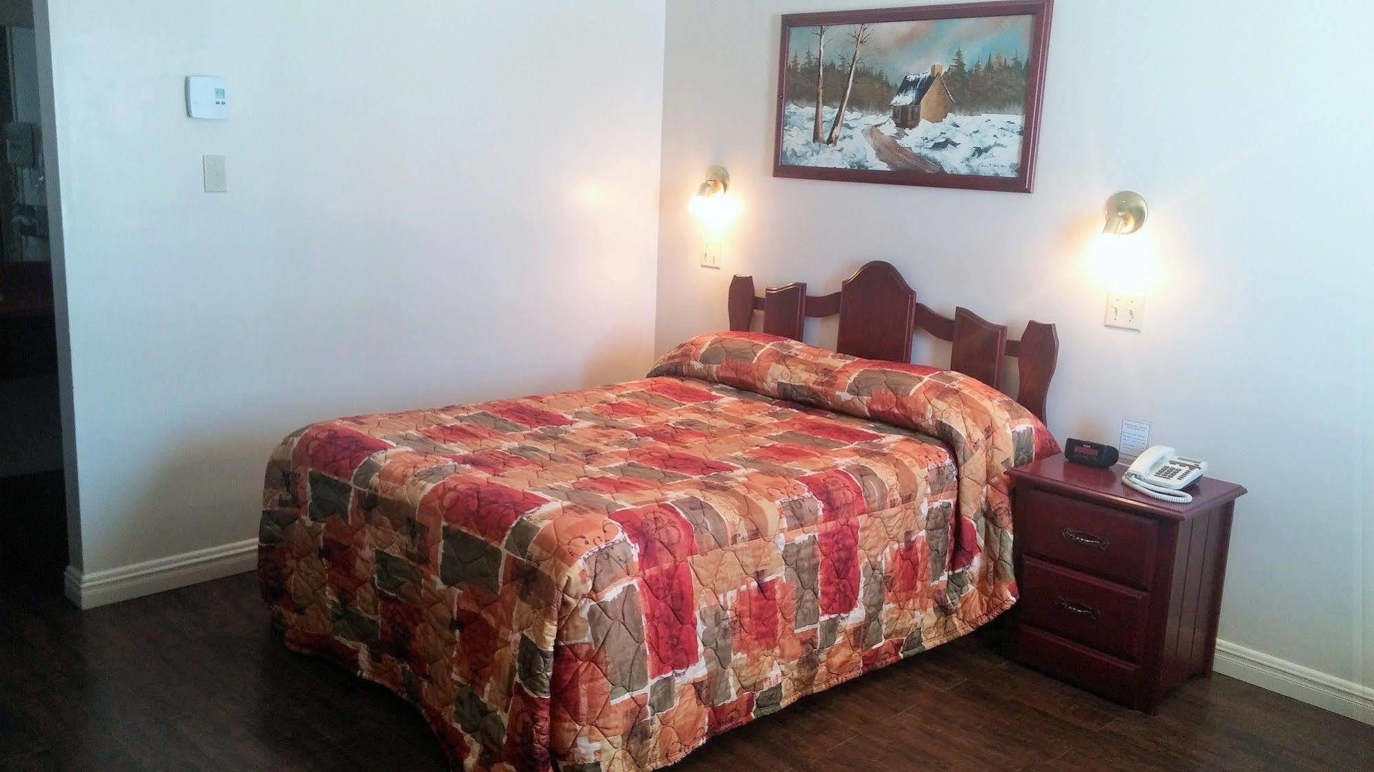Hotel-Motel La Difference Sainte-Marie Екстер'єр фото