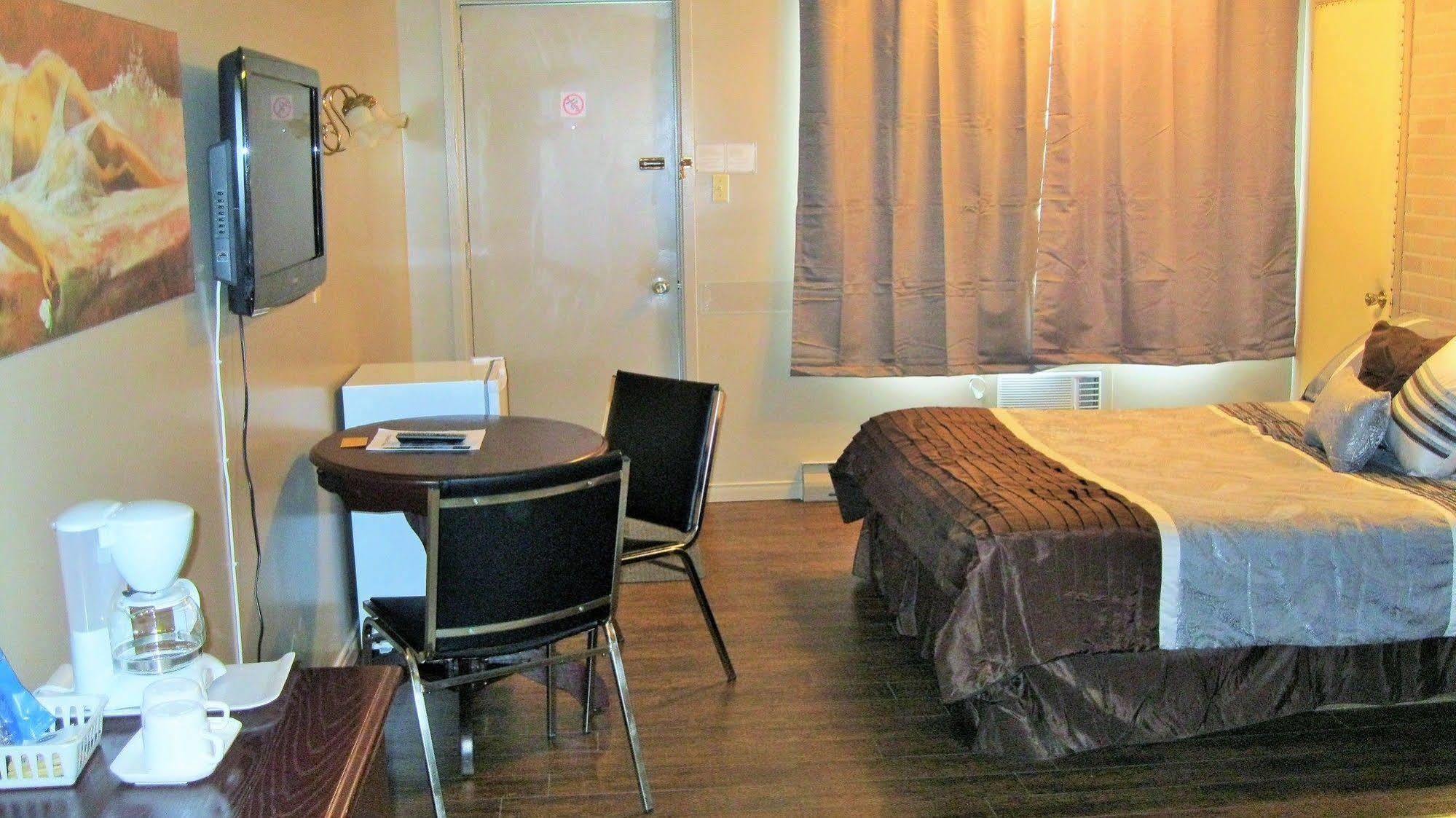 Hotel-Motel La Difference Sainte-Marie Екстер'єр фото