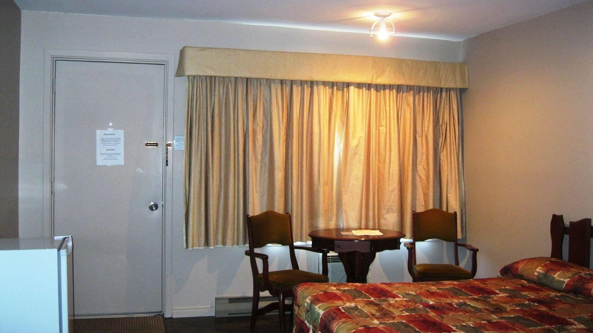 Hotel-Motel La Difference Sainte-Marie Екстер'єр фото